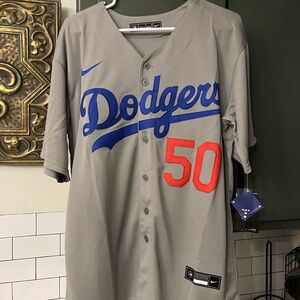 Men’s Mookie Betts Dodgers MLB Jersey Size L.